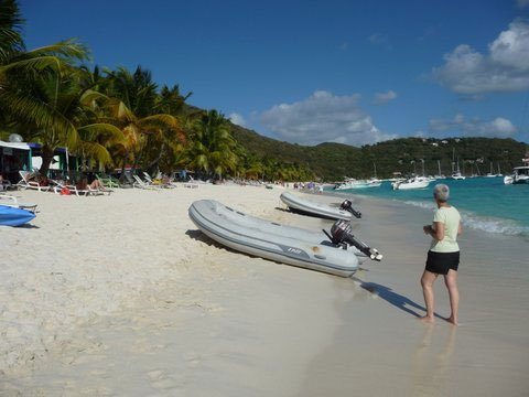 beach-at-white-bay-at-soggy-dollar-bar